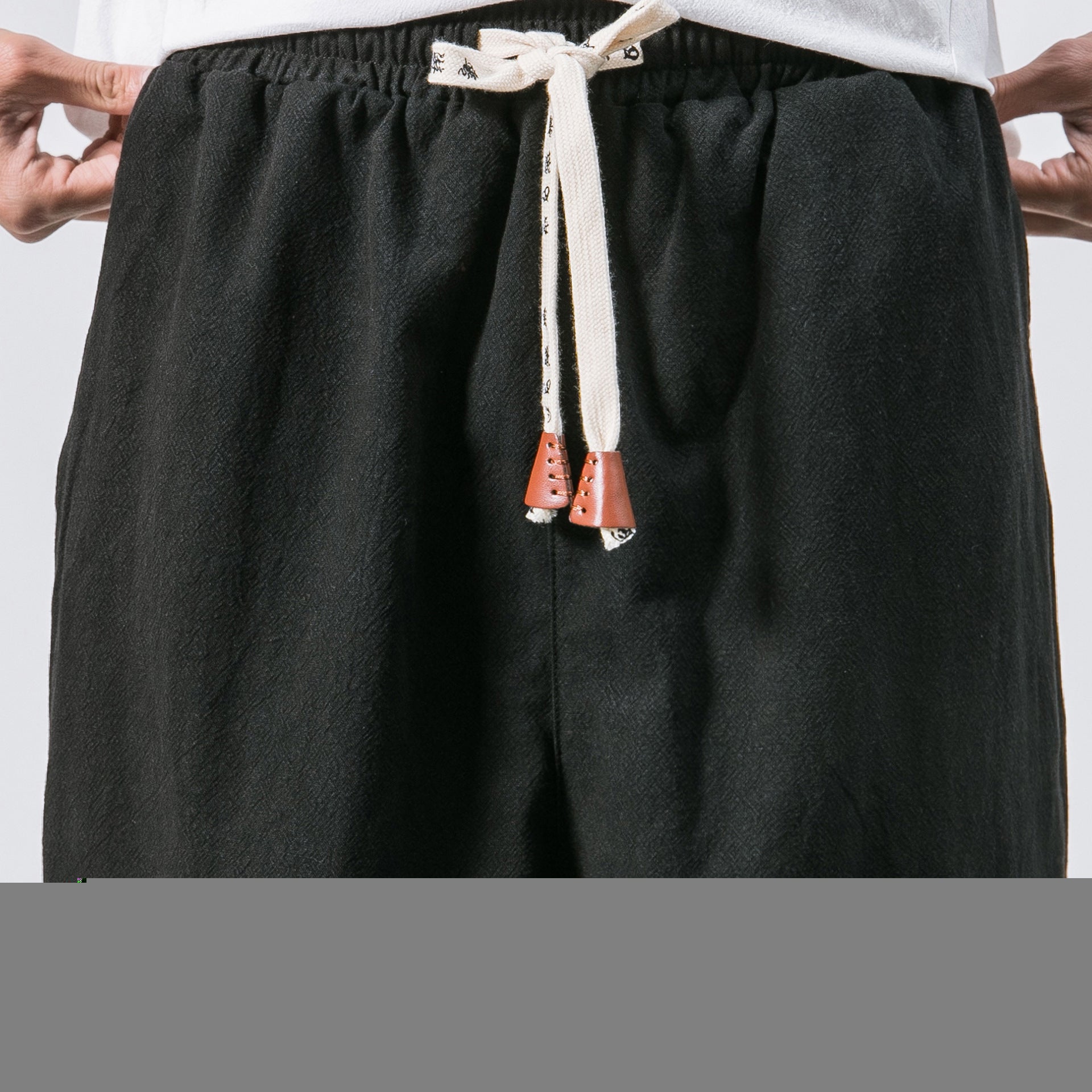 Men’s Hip Hop Streetwear Jogger Pants – Elastic Waist, Drawstring, Tapered Sweatpants with Pockets for Gym and Casual Wear