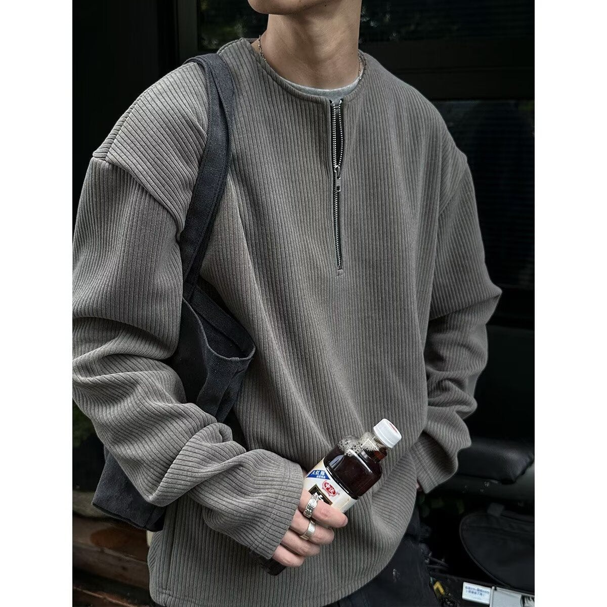 Men’s Solid Color Long Sleeve Bottoming Shirt – Casual Loose Pullover for Early Spring