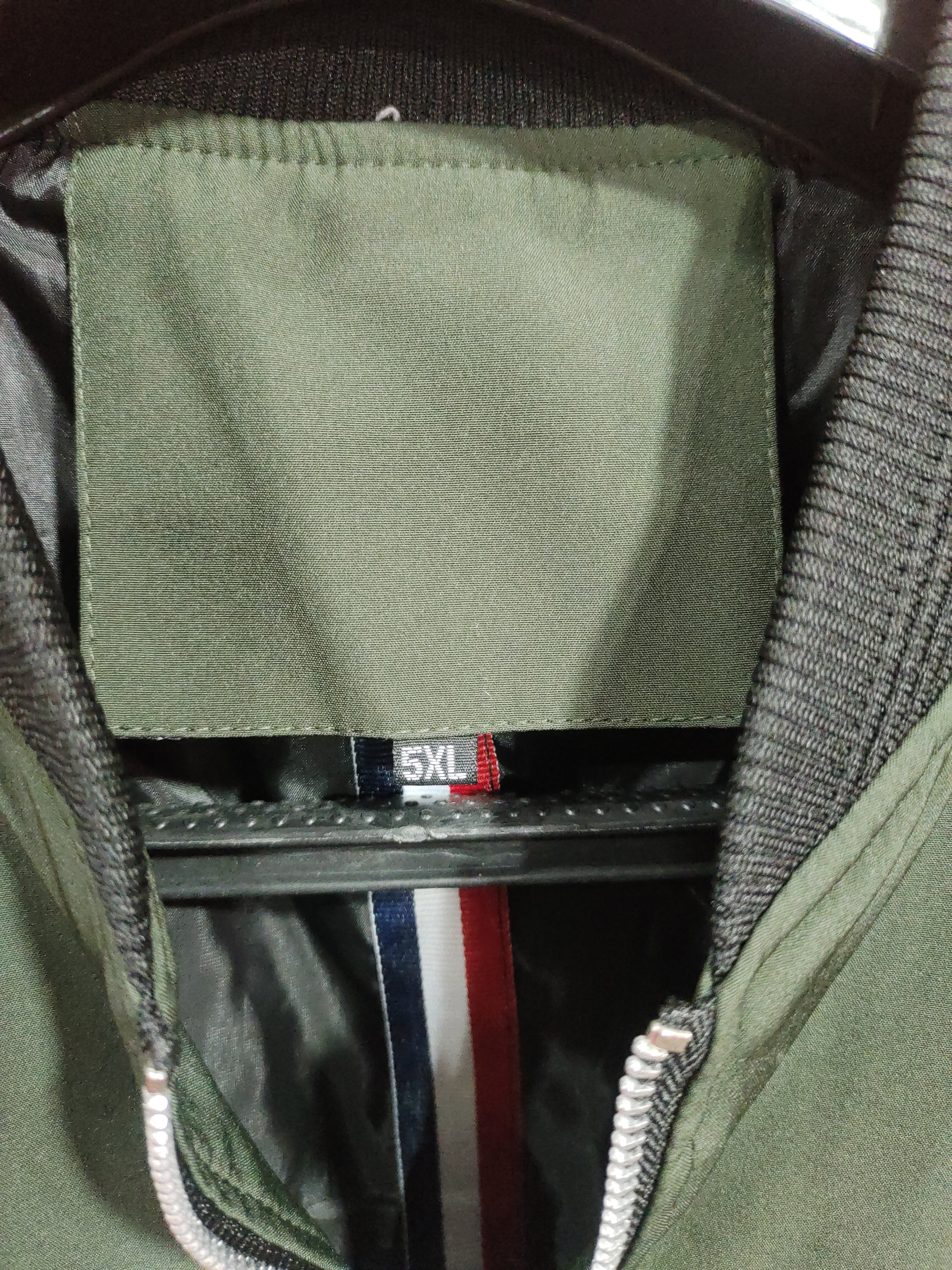 Men’s Casual Baseball Jacket – Youth Trend Stand Collar Zip-Up Coat for Street & Daily Wear